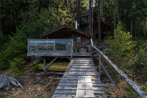 7 Baikie Dr, Campbell River, BC 