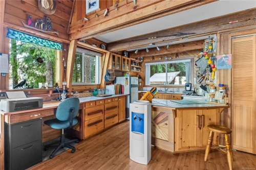 7 Baikie Dr, Campbell River, BC 