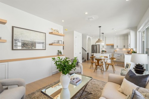 830 Blackbird Pl, Langford, BC - Indoor Photo Showing Living Room