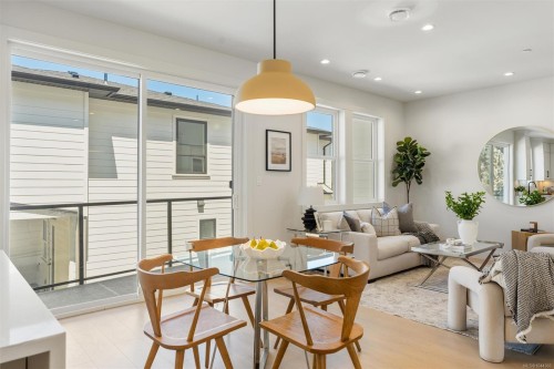 830 Blackbird Pl, Langford, BC - Indoor