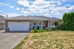 1059 Thorpe Ave Courtenay, BC V9N 7K7