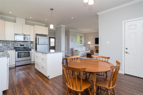 614 Cornerstone Close, Langford, BC 