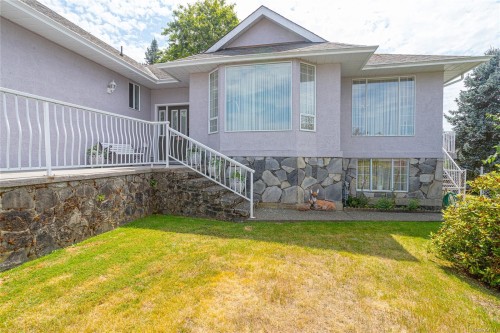 6113 Denali Dr, Duncan, BC 
