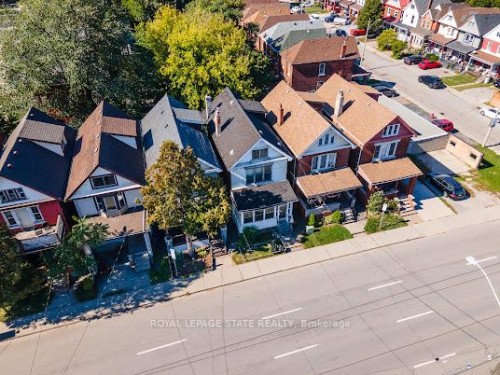 35 Sherman Avenue N, Hamilton, ON - Outdoor