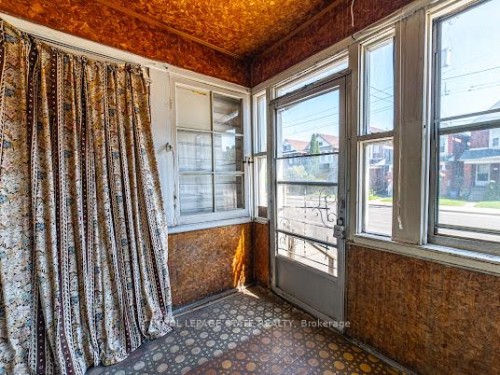 35 Sherman Avenue N, Hamilton, ON - Indoor Photo Showing Other Room