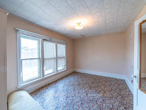35 Sherman Avenue N, Hamilton, ON - Indoor Photo Showing Other Room