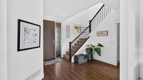 2425 Tallus Heights Drive, West Kelowna, BC - Indoor Photo Showing Other Room