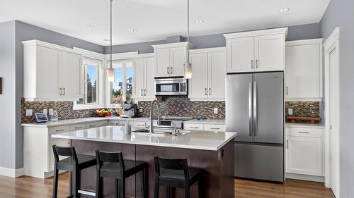 2425 Tallus Heights Drive, West Kelowna, BC - Indoor Photo Showing Kitchen With Upgraded Kitchen