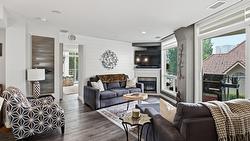 242-1088 Sunset Drive Kelowna, BC V1Y 9W1