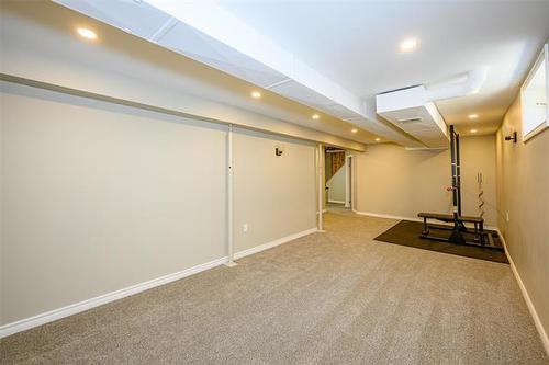 352 Belmont Ave, Winnipeg, MB - Indoor