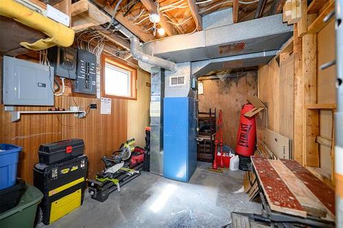 352 Belmont Ave, Winnipeg, MB - Indoor Photo Showing Basement