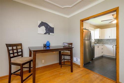 352 Belmont Ave, Winnipeg, MB - Indoor