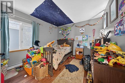 3E - 20 Ryder Drive, Mcdougall, ON - Indoor Photo Showing Bedroom