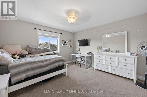 14 Muirfield Drive, St. Thomas, ON - Indoor Photo Showing Bedroom