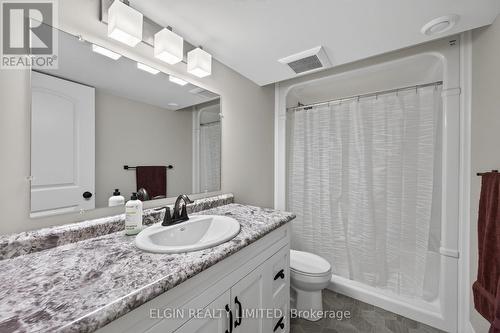 14 Muirfield Drive, St. Thomas, ON - Indoor Photo Showing Bathroom