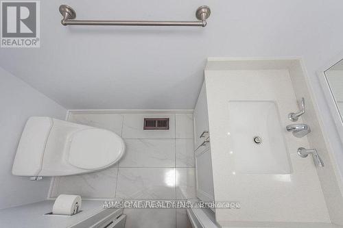 3 - 30 CHICHESTER PLACE , Toronto, Ontario M1T 3S5 4