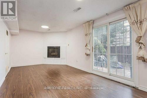 3 - 30 CHICHESTER PLACE , Toronto, Ontario M1T 3S5 5