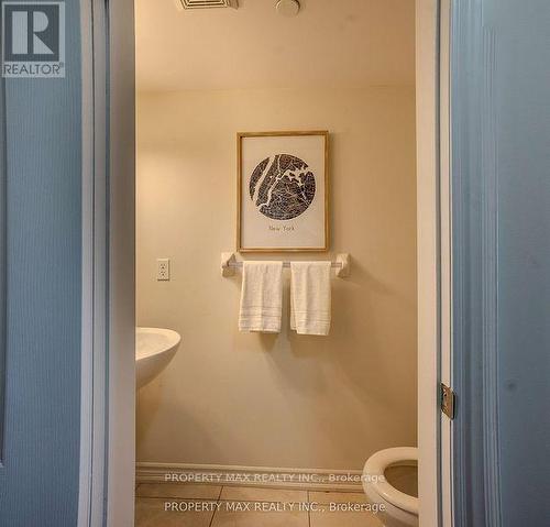 2589 Bromus Path, Oshawa, ON - Indoor Photo Showing Bathroom