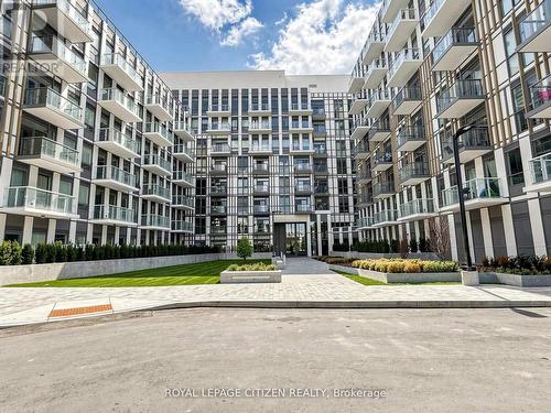 711 - 1005 DUNDAS STREET  Oakville, ON L6H 8C7