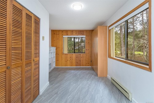 2298 Munn Rd, Highlands, BC 