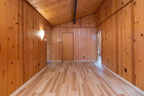 2298 Munn Rd, Highlands, BC 