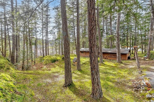 2298 Munn Rd, Highlands, BC 