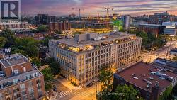 301 - 993 QUEEN STREET W Toronto, ON M6J 1H2
