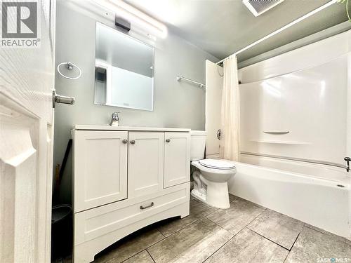 4 3625 Chaben Place, Saskatoon, SK - Indoor Photo Showing Bathroom