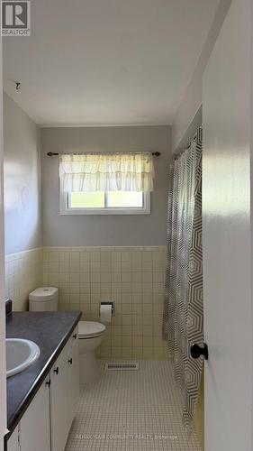 3796 Wyewood Road, Mississauga, ON - Indoor Photo Showing Bathroom