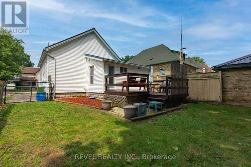 7 Maple Street, St. Thomas, ON - Outdoor With Deck Patio Veranda