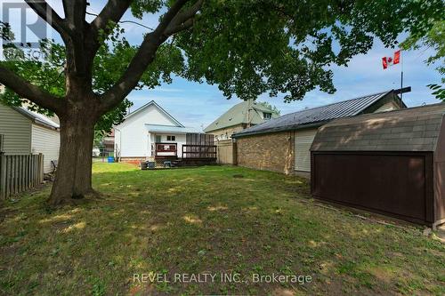 7 Maple Street, St. Thomas, ON - Outdoor With Deck Patio Veranda