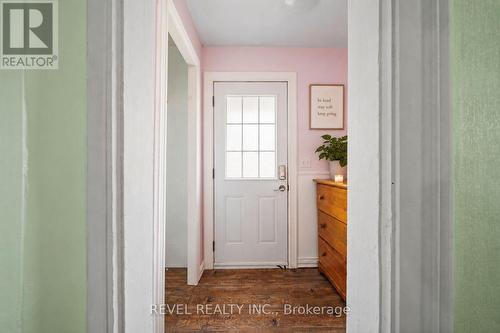 Foyer - 7 Maple Street, St. Thomas, ON - Indoor