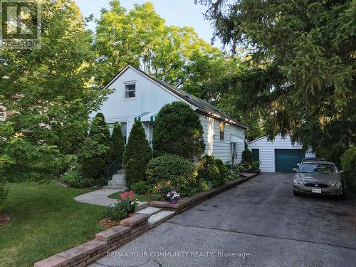 223 RICHMOND STREET  Richmond Hill, ON L4C 3Y9