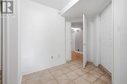 6926 Early Settler Row, Mississauga, ON - Indoor Photo Showing Other Room
