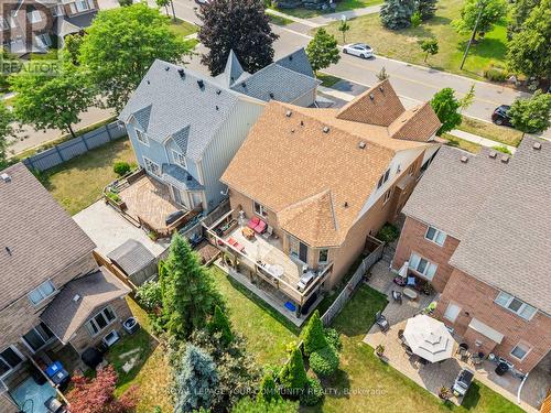 6926 Early Settler Row, Mississauga, ON - Outdoor