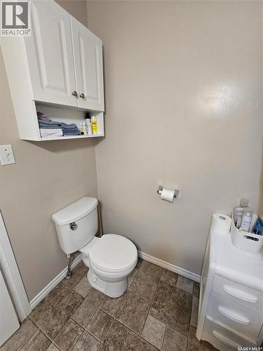 910 Pacific Street, Grenfell, SK - Indoor Photo Showing Bathroom