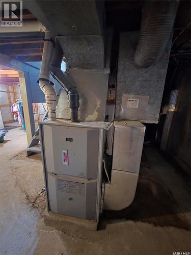 910 Pacific Street, Grenfell, SK - Indoor Photo Showing Basement