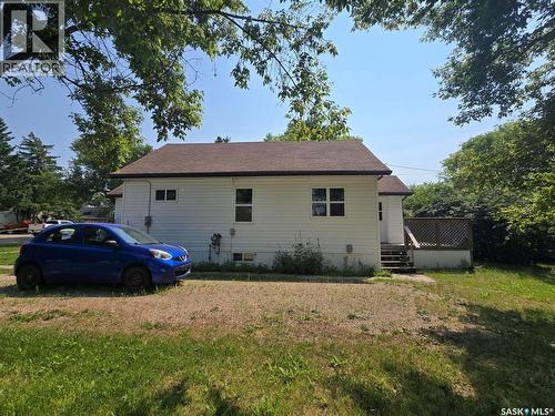 910 Pacific Street, Grenfell, SK - Outdoor