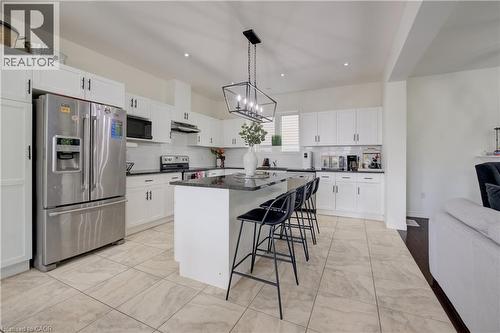 58 Marshall Drive, Guelph, ON - Indoor Photo Showing Kitchen With Upgraded Kitchen
