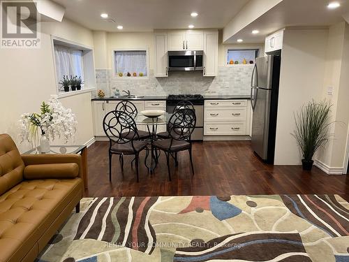 LOWER - 61 PHILIP BROWN AVENUE , Whitchurch-Stouffville, Ontario L4A 1S7 2