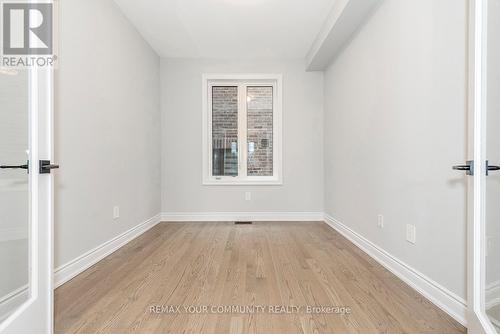 49 Periwinkle Road, Springwater, ON - Indoor Photo Showing Other Room