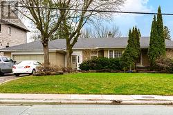 LOWER - 27 DENHAM DRIVE Richmond Hill, ON L4C 6H6
