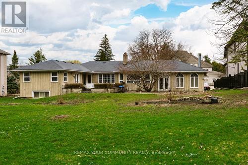 Lower - 27 Denham Drive, Richmond Hill, ON - Outdoor