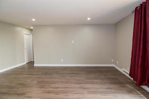 307-710 Kenaston Blvd, Winnipeg, MB - Indoor Photo Showing Other Room