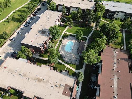 307-710 Kenaston Blvd, Winnipeg, MB - Outdoor With View