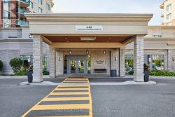 511 - 440 WILLIAM GRAHAM DRIVE Aurora, ON L4G 1X5