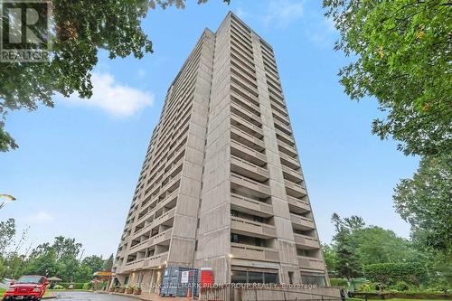 1305 - 415 GREENVIEW AVENUE  Ottawa, ON K2B 8G5