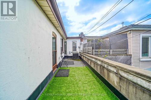 2 - 1378 Danforth Avenue S, Toronto, ON - Outdoor With Exterior