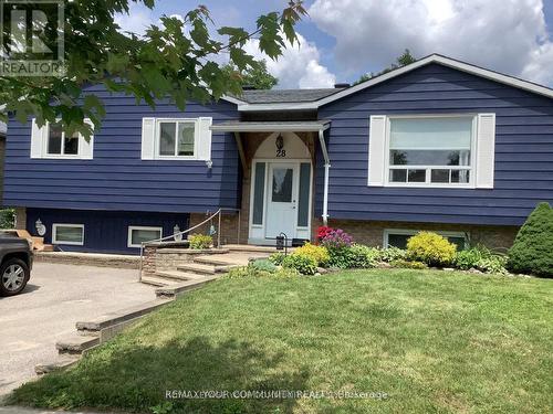 28 INDIAN ARROW ROAD  Barrie, ON L4M 5H3