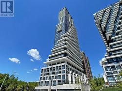 110 - 10 INN ON THE PARK DRIVE Toronto, ON M3C 0P9